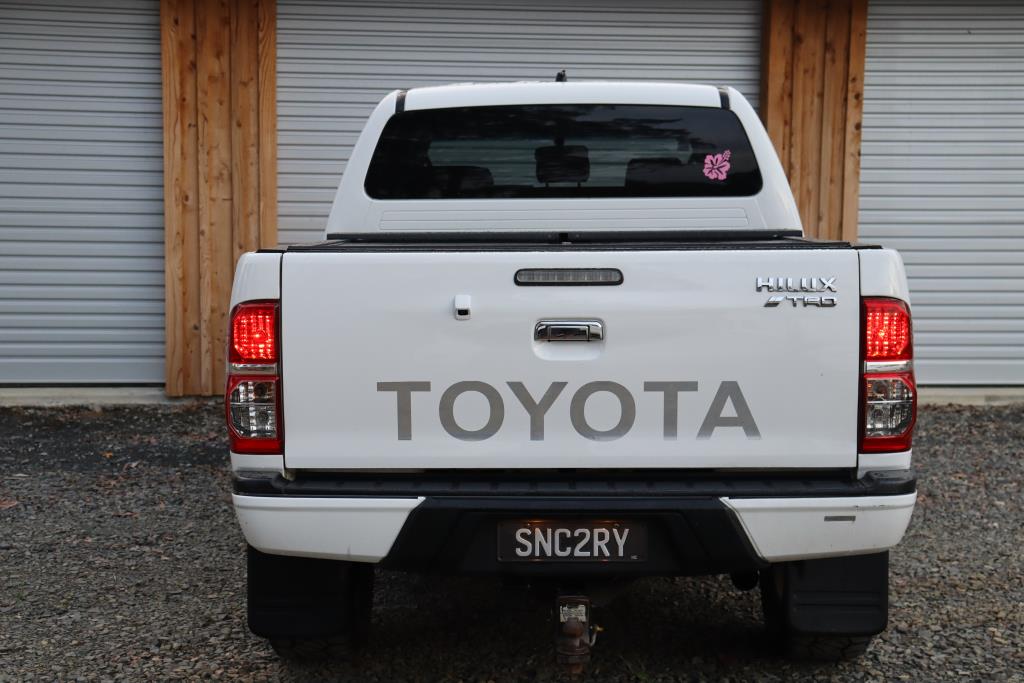 Toyota HILUX 4WD 2014 for sale in Auckland
