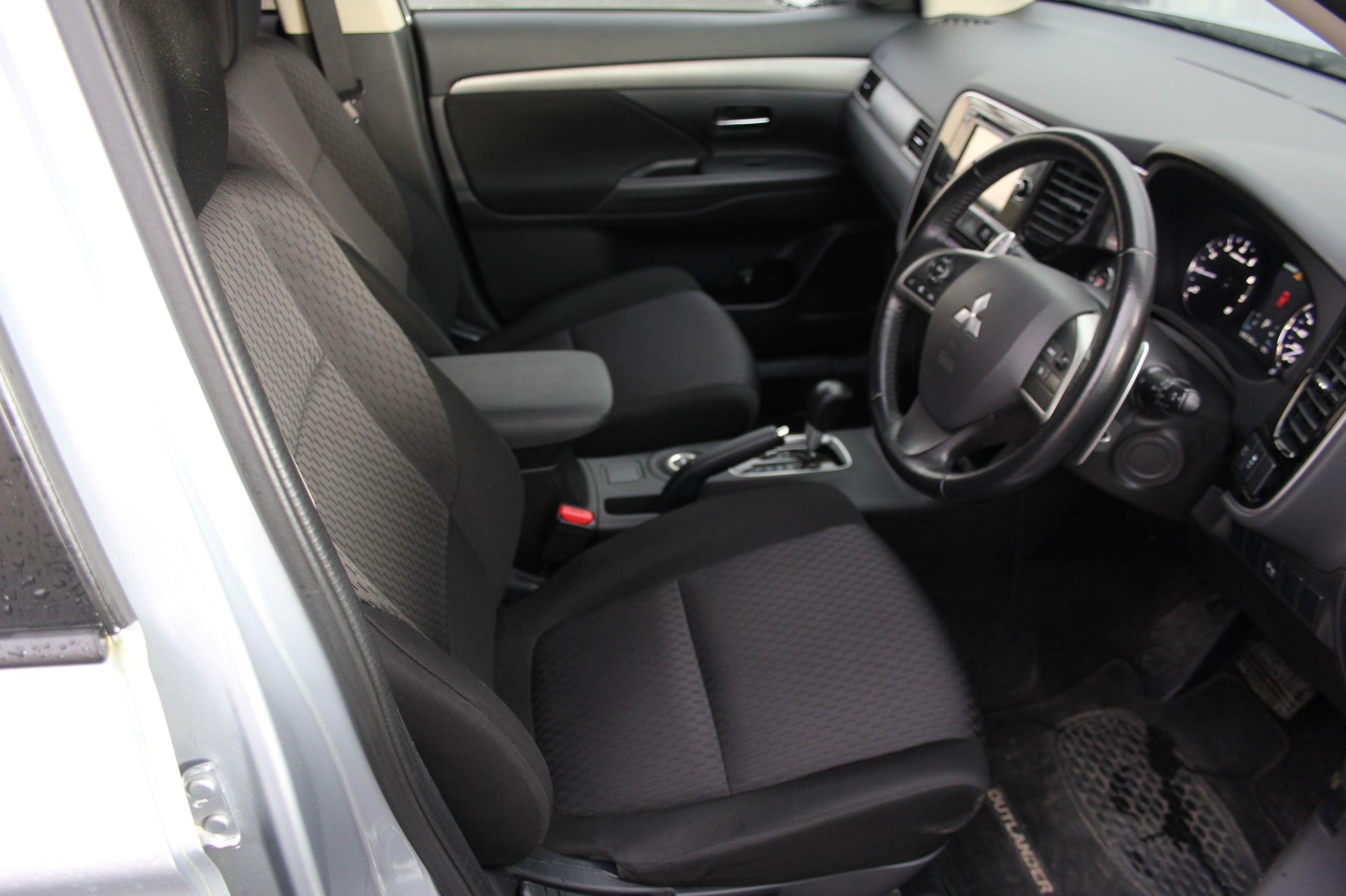 Mitsubishi OUTLANDER 4WD XLS 2013 for sale in Auckland