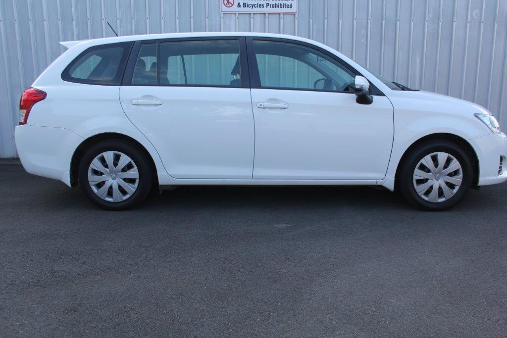 Toyota COROLLA WAGON MANUAL 2013 for sale in Auckland