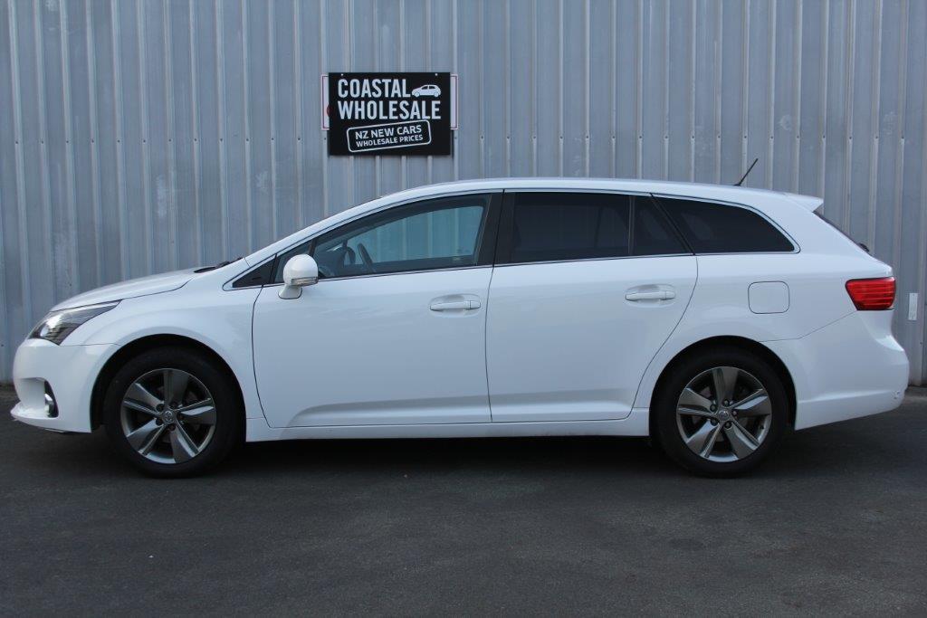Toyota AVENSIS STATION WAGON 2014 for sale in Auckland