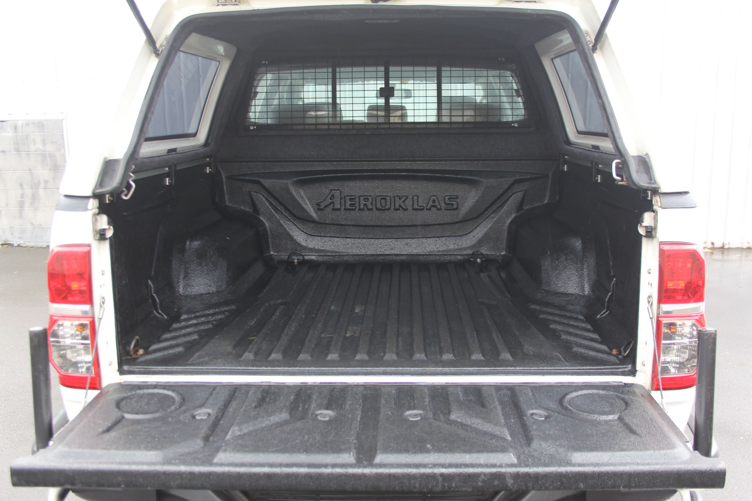 Toyota Hilux 4WD manual 2014 for sale in Auckland