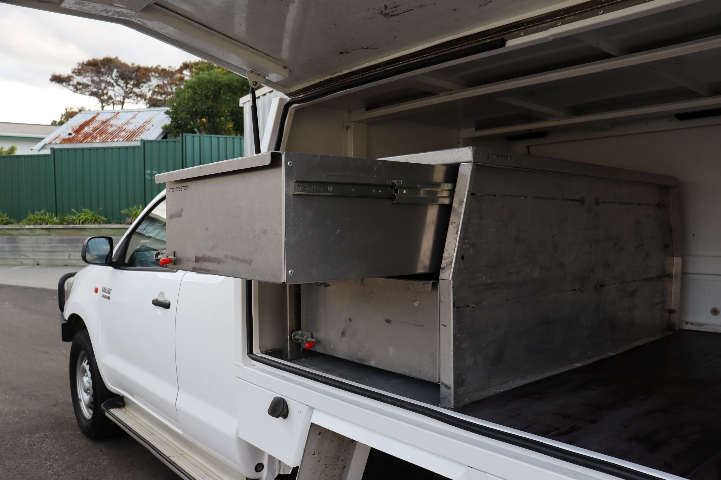 Toyota HILUX 4WD UTEMASTER SET UP 2014 for sale in Auckland