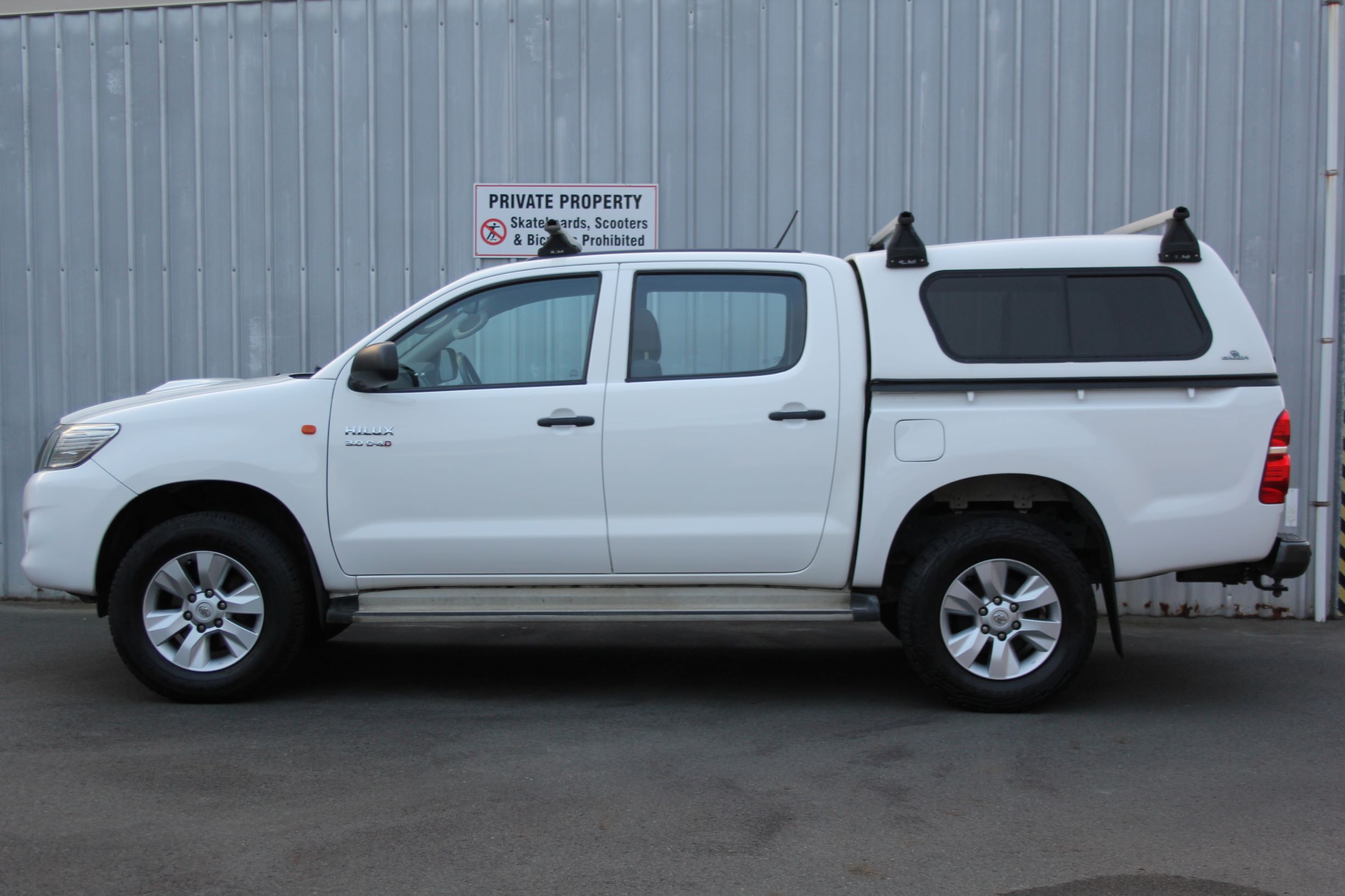 Toyota HILUX 4WD AUTO 2015 for sale in Auckland