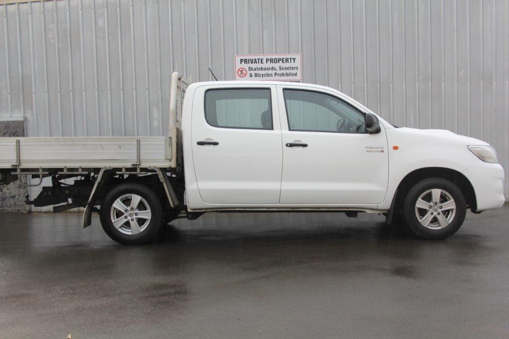 Toyota Hilux 2WD 2015 for sale in Auckland