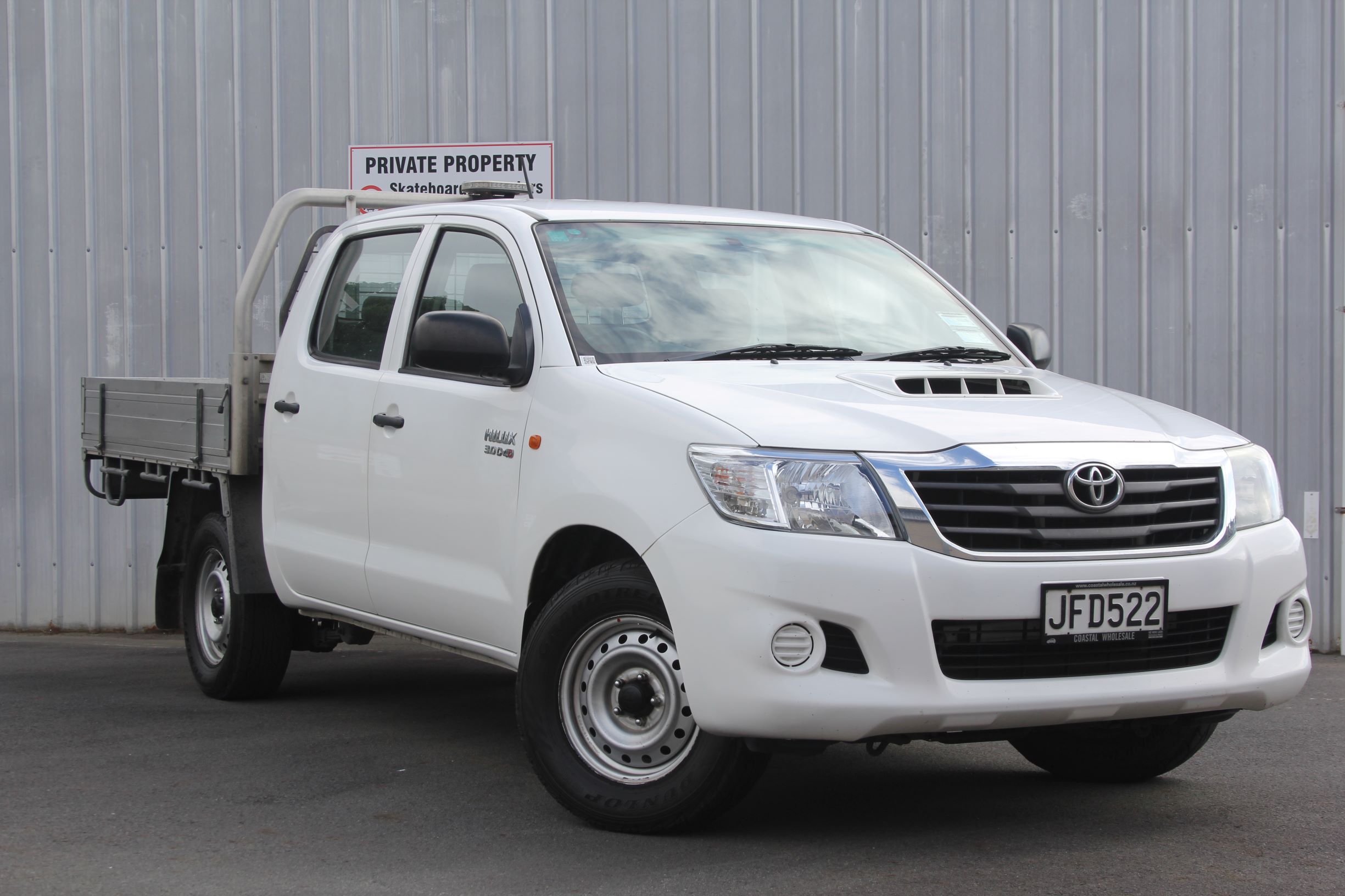 Toyota HILUX FLATDECK 2WD 2015 for sale in Auckland