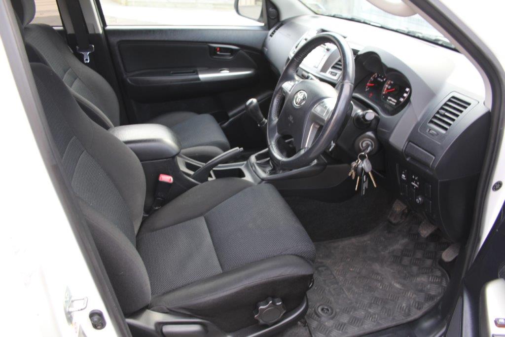 Toyota HILUX 4WD SR5 2015 for sale in Auckland