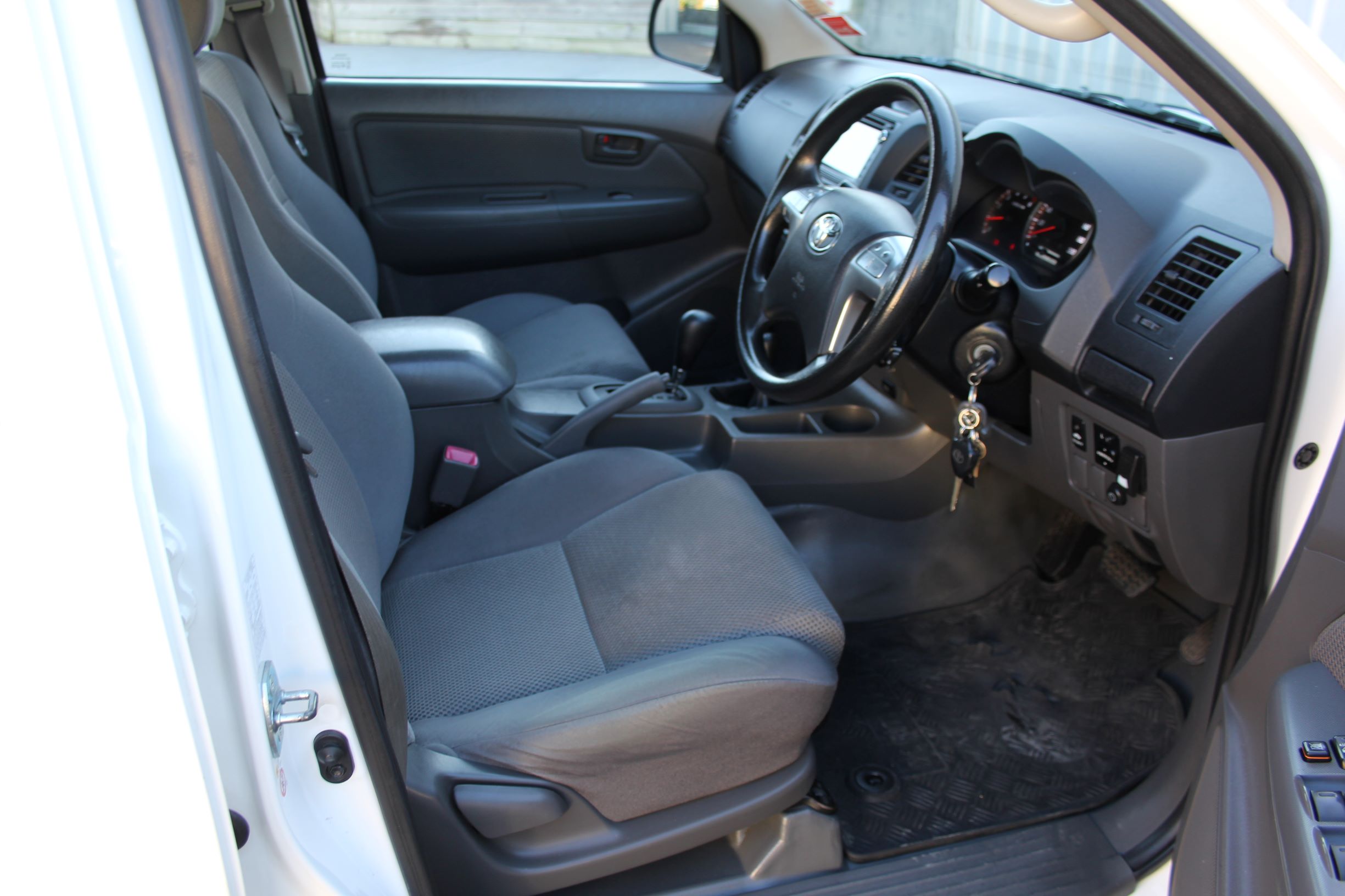 Toyota Hilux 4wd 2015 for sale in Auckland