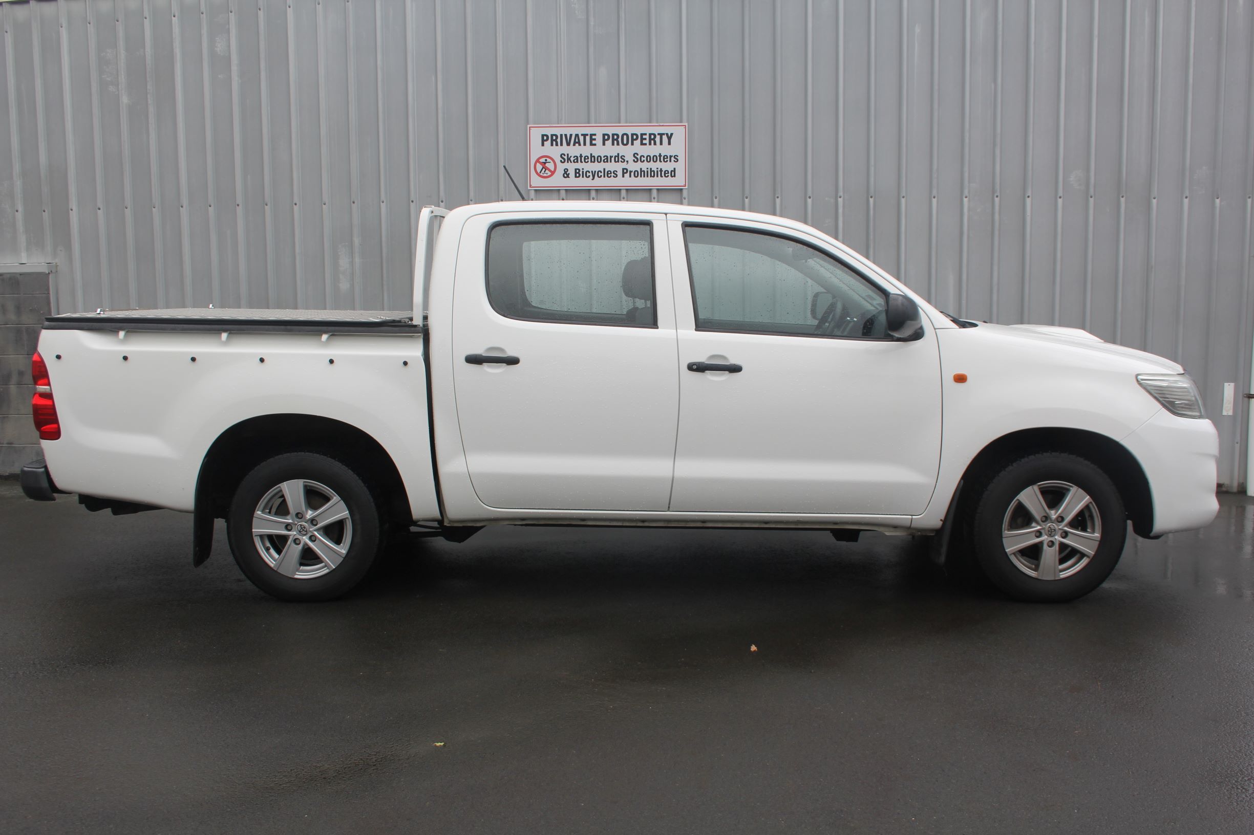 Toyota Hilux 2wd  2015 for sale in Auckland