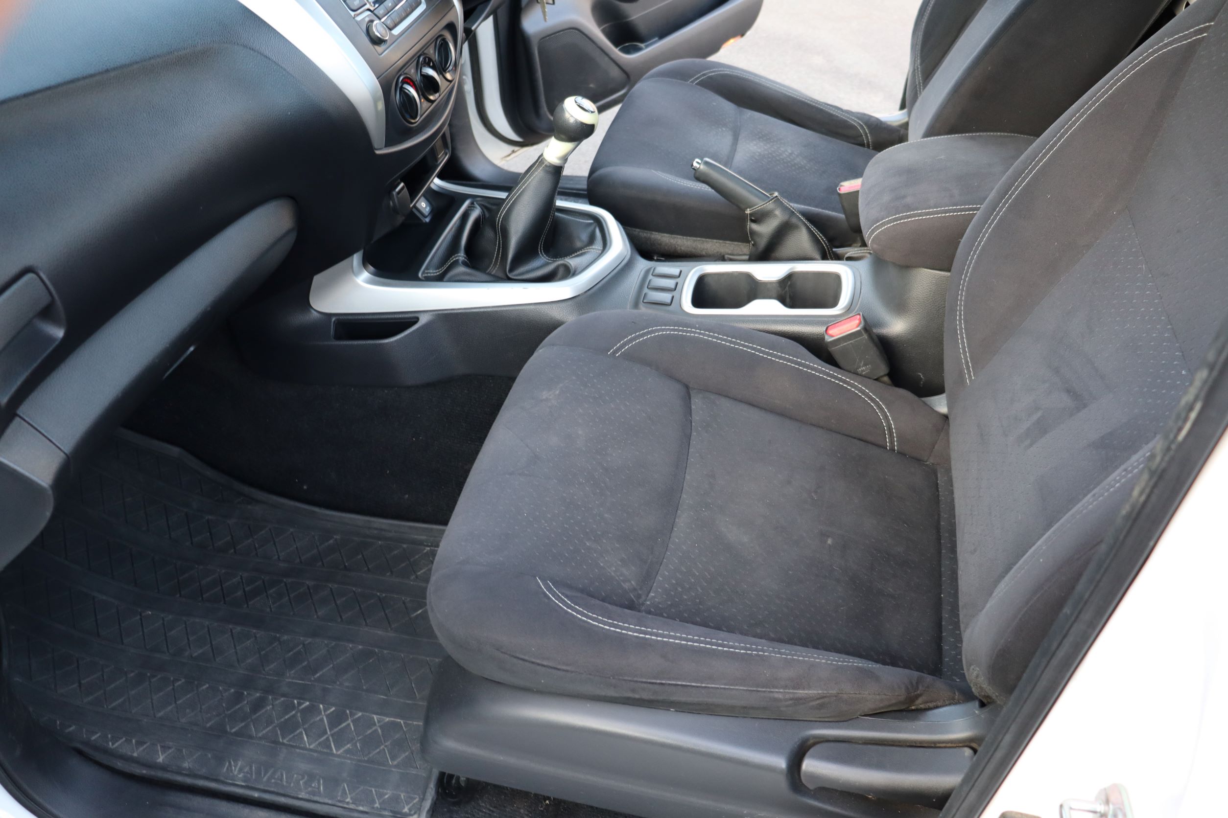 Nissan Navara Flatdeck 2016 for sale in Auckland