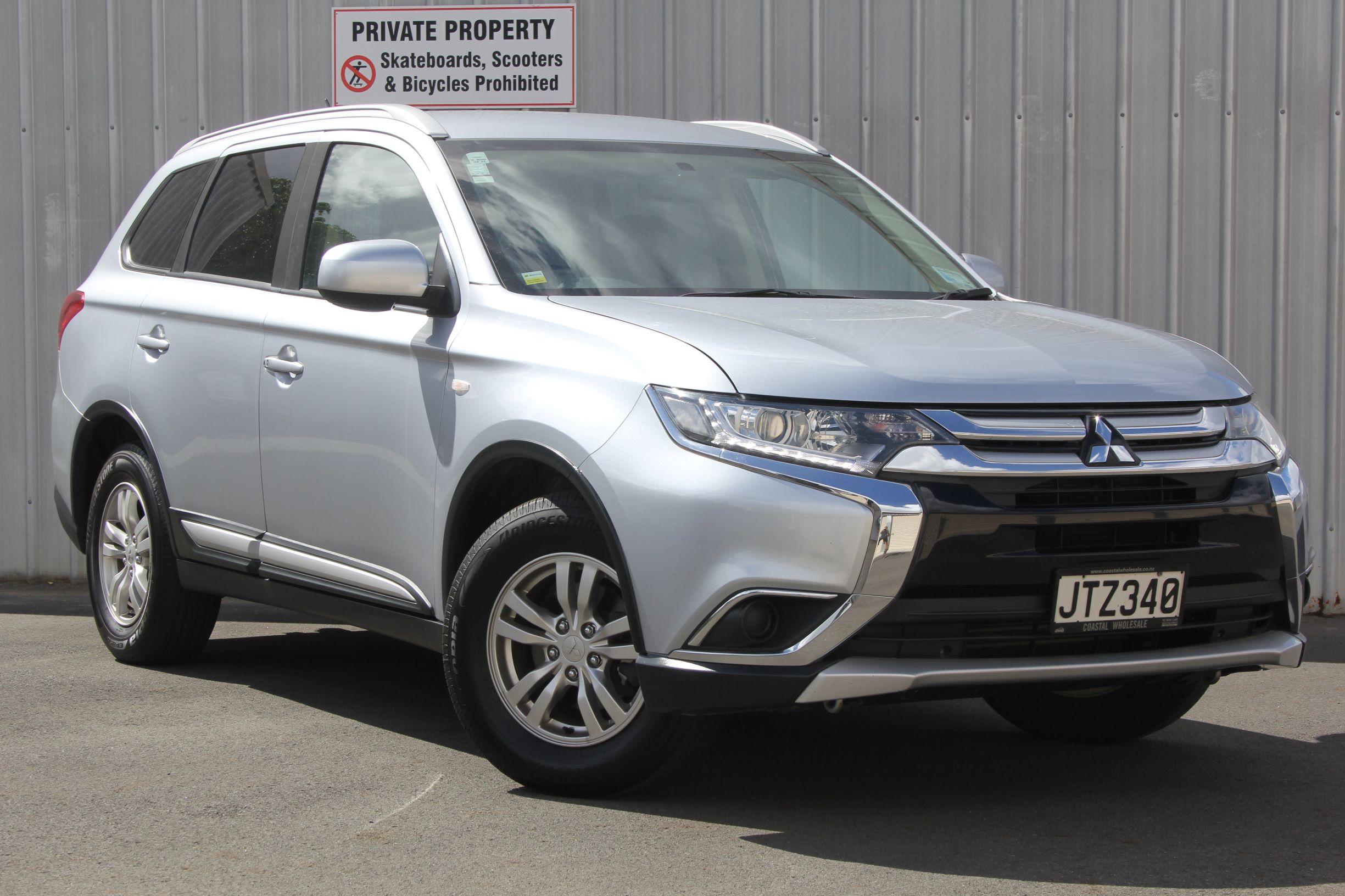Mitsubishi OUTLANDER 4WD LS 2016 for sale in Auckland