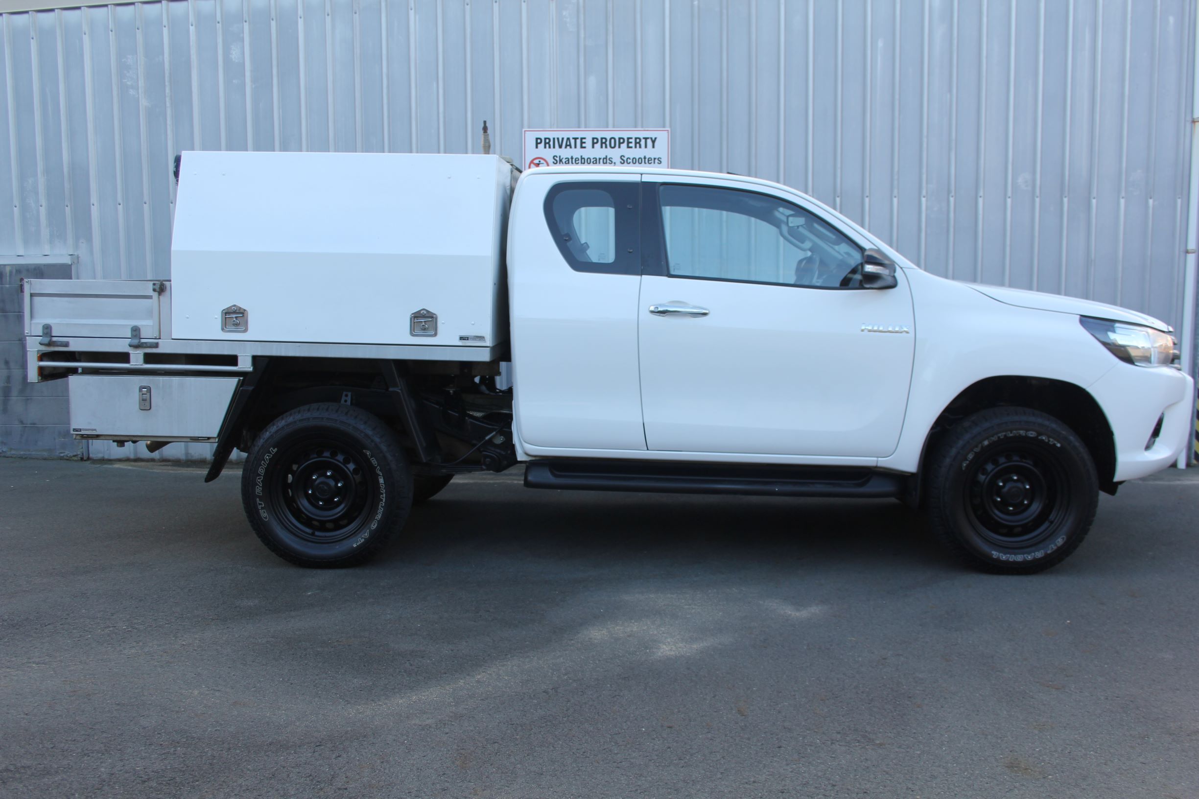 Toyota Hilux 4WD  2016 for sale in Auckland