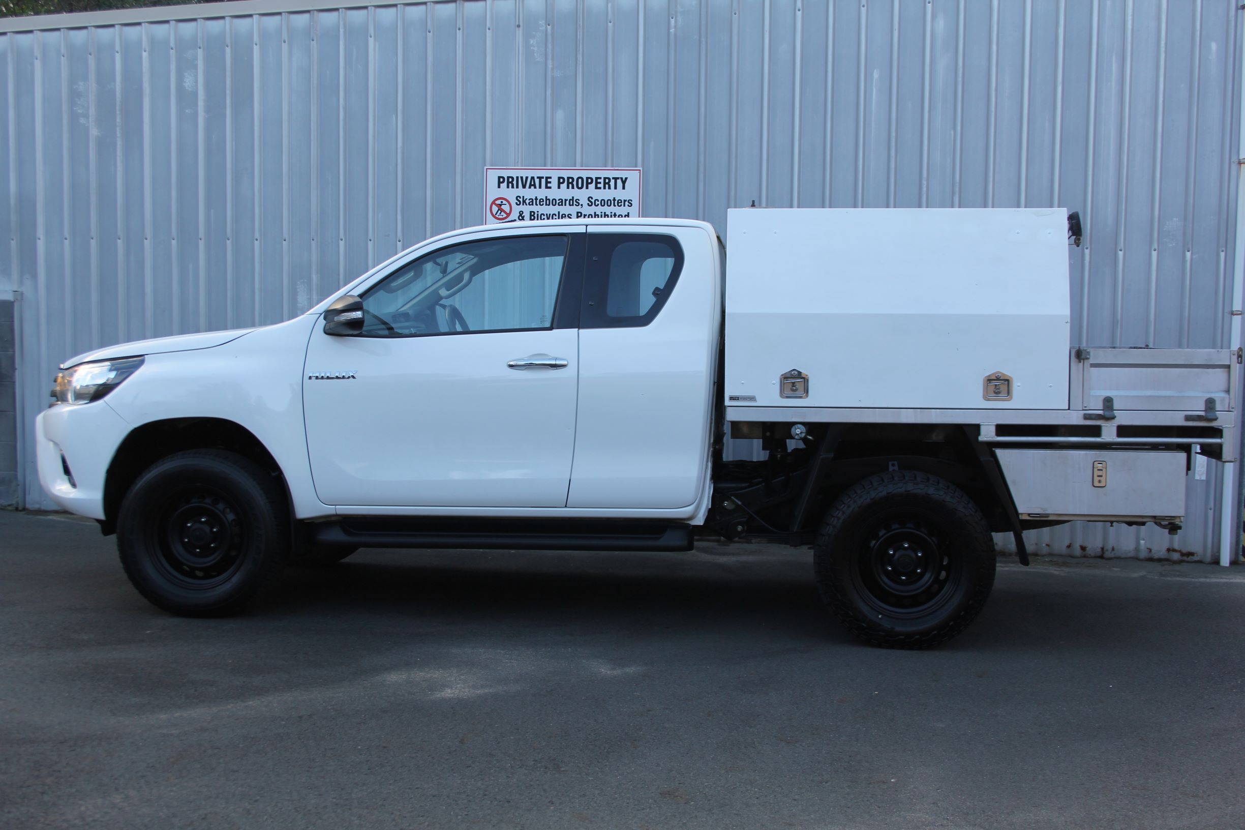 Toyota Hilux 4WD  2016 for sale in Auckland