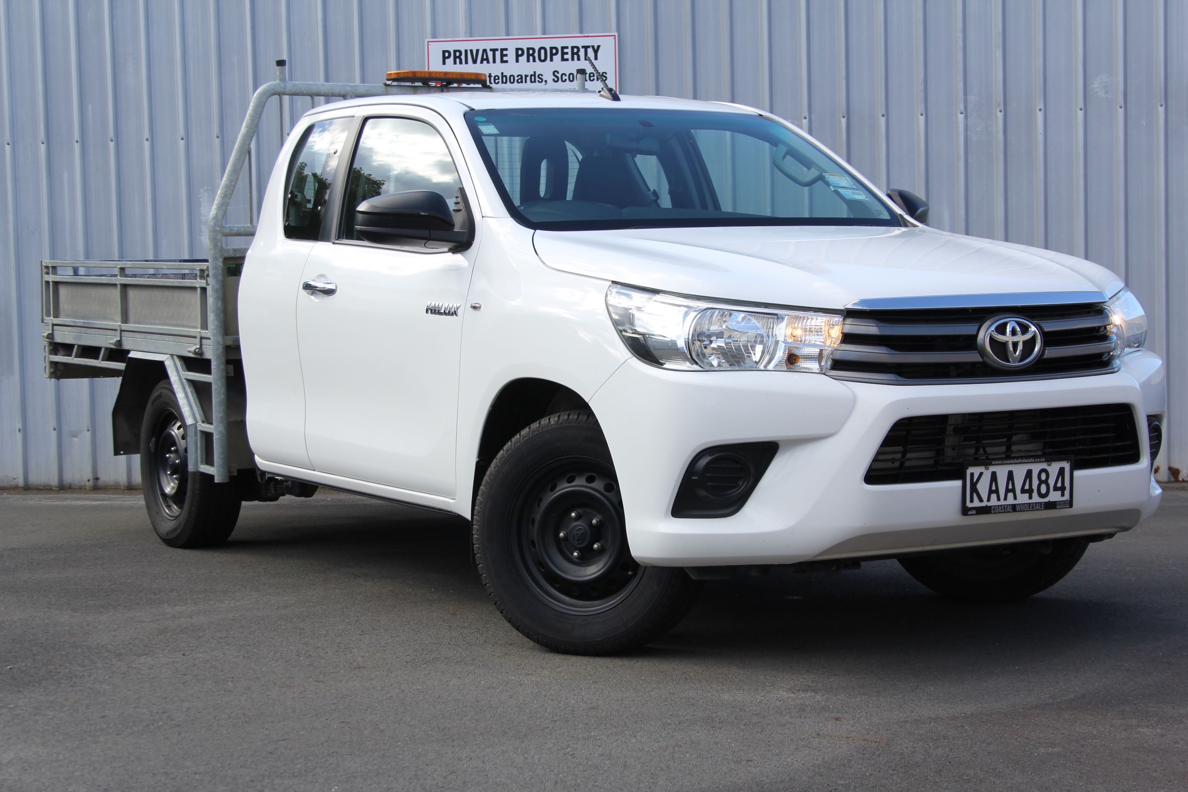 Toyota Hilux Flatdeck 2016 for sale in Auckland